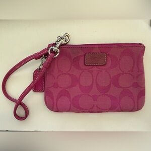 Coach Pink Wristlet - Classic Y2K style